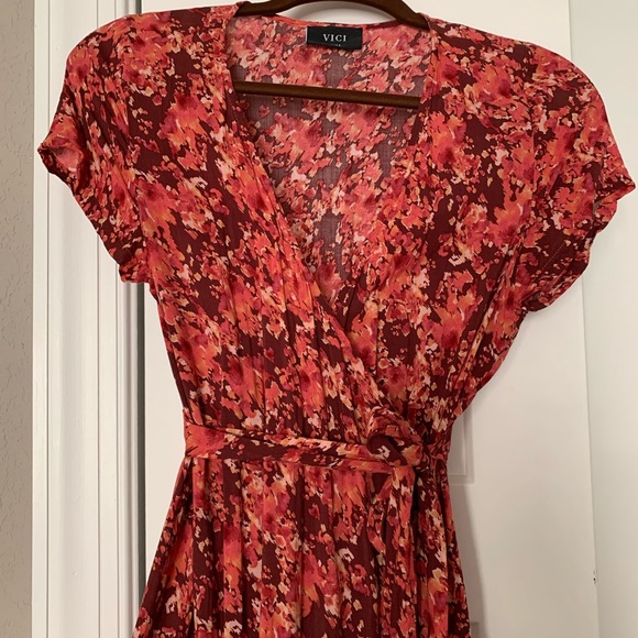 VICI wrap dress - Picture 3 of 4